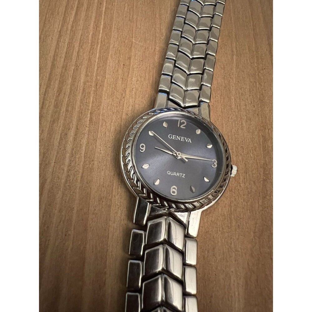 Geneva watch Blue Dial New Battery